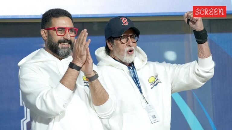 My son Abhishek is worthy of praise: Amitabh Bachchan | Bollywood News
