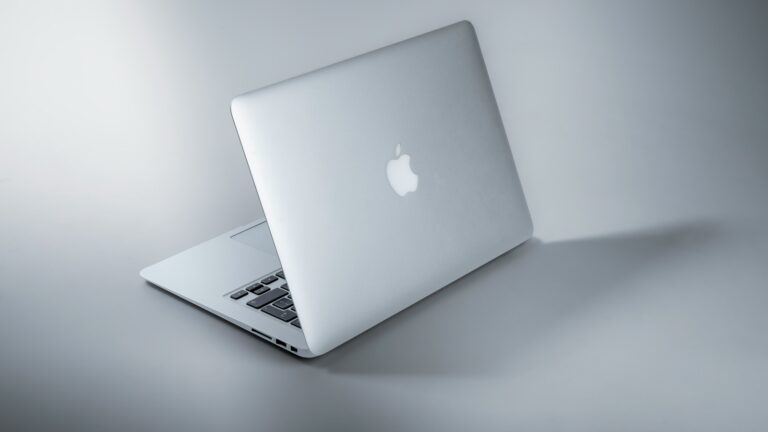Apple’s ad showing students how to get parents to buy them Macs is gone after backlash and confusion