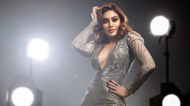 Shefali Jariwala Death News Live: Kaanta Laga girl dies at 42