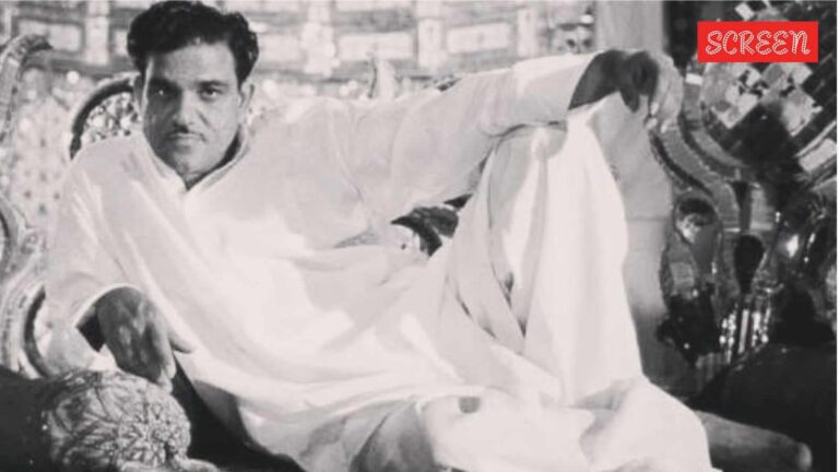 Golden Era director spent 15 years making Hindi cinema’s most expensive film; nearly bankrupted financiers, died at 48 after making only 3 films | Bollywood News