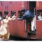 Dilwale Dulhania Le Jayenge’s iconic train climax with Shah Rukh Khan-Kajol has a mistake, says Ricky Kej; internet corrects him: ‘If any of the filmmakers had been on a train…’ | Bollywood News