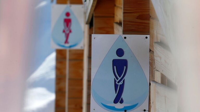 Do women pee more often than men? No, it’s not about small bladders – Firstpost