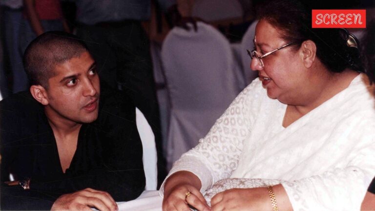 Farhan Akhtar recalls mother Honey Irani toppling an auto, slapping a man who groped a woman in public: ‘A key turning moment…’ | Bollywood News